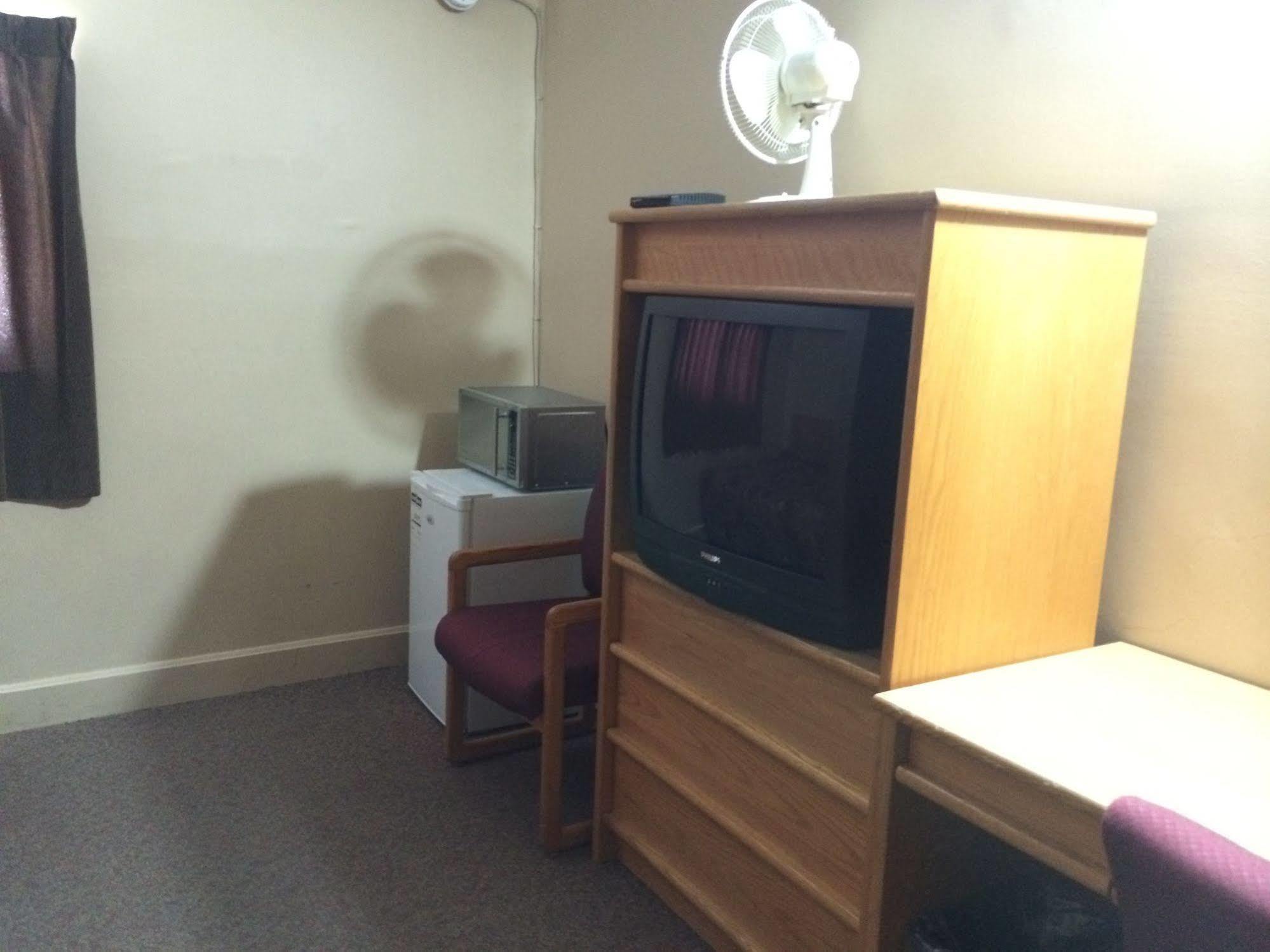 ת'אנדר ביי Nights Inn Motel מראה חיצוני תמונה