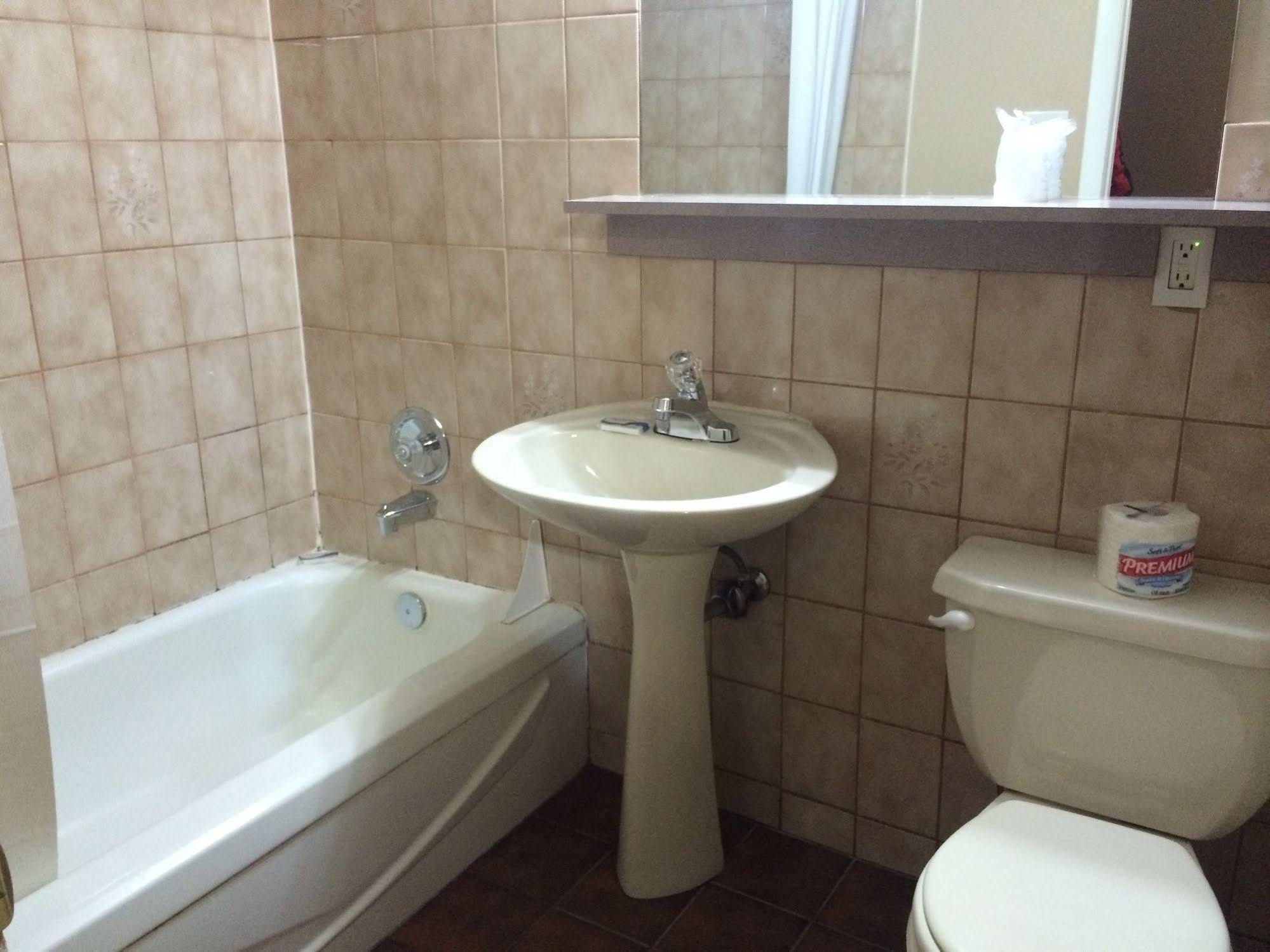 ת'אנדר ביי Nights Inn Motel מראה חיצוני תמונה