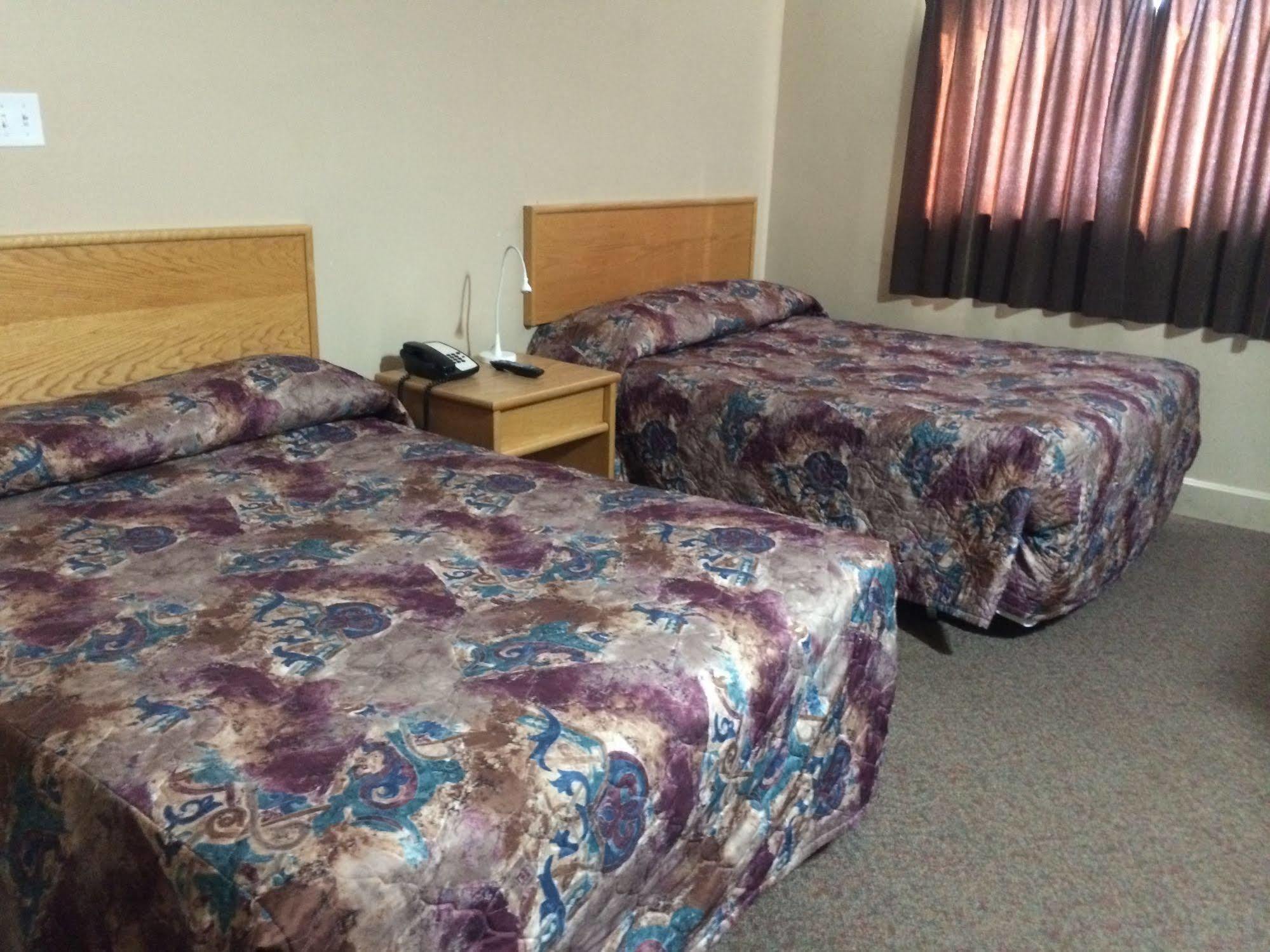 ת'אנדר ביי Nights Inn Motel מראה חיצוני תמונה